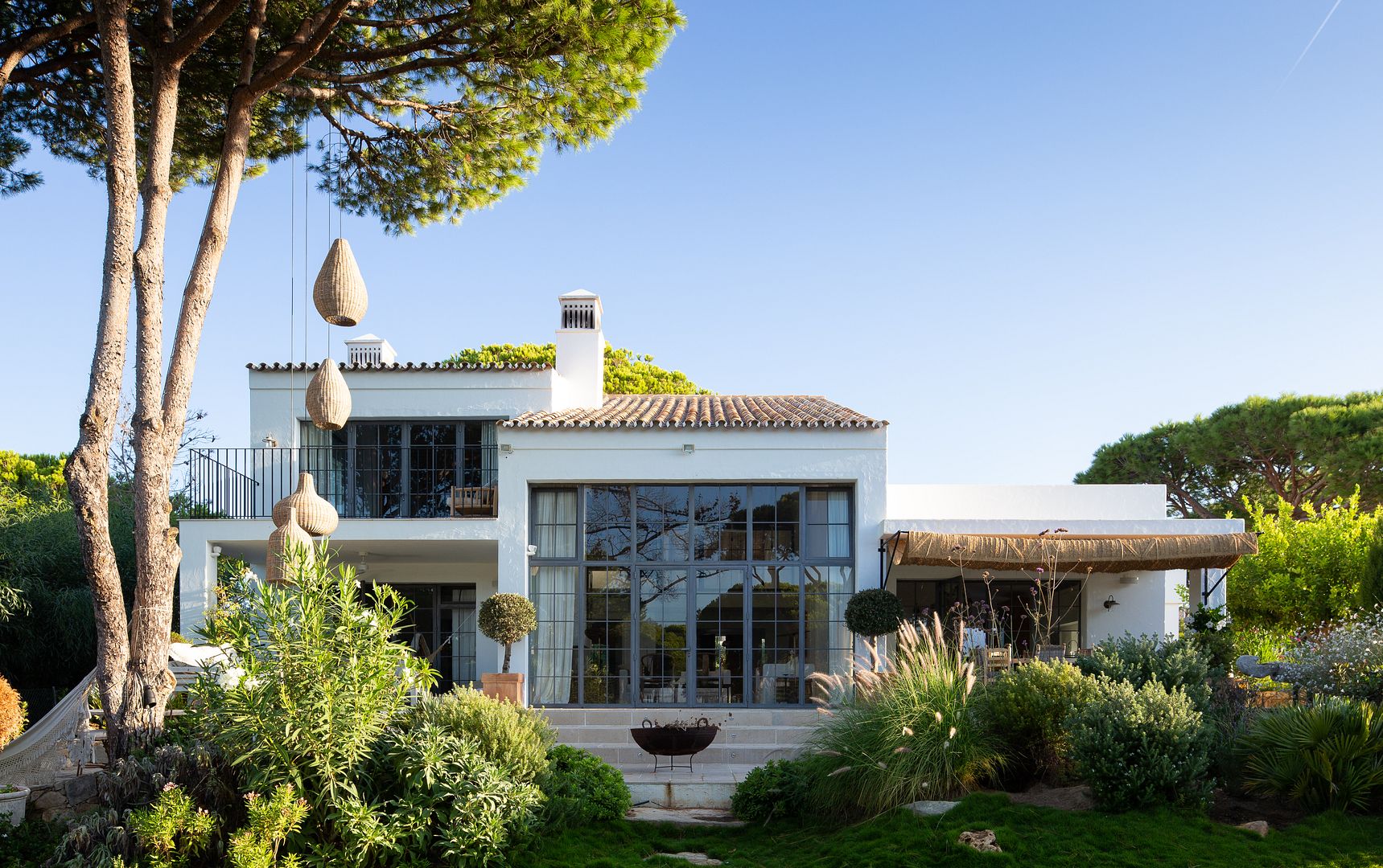 Villa AH
